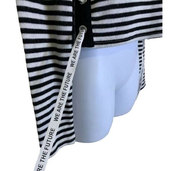 Divided H&M Cropped Lightweight Sweater S Knit Top B&W Pullover Mall Goth Stripe - Picture 5 of 7